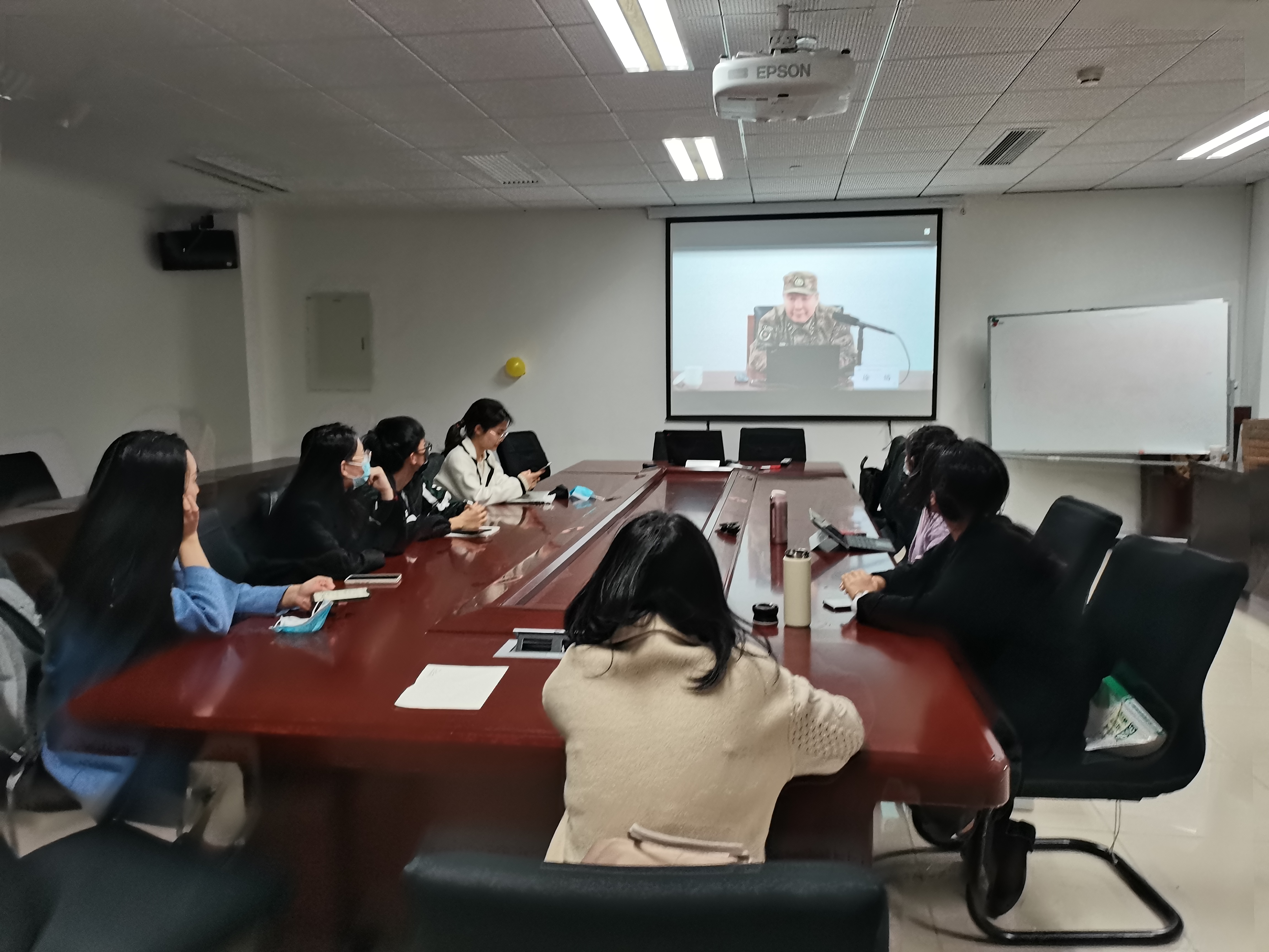 3fac3180e3ef41a6a9f2bf30422b4480.jpg 3fac3180e3ef41a6a9f2bf30422b4480.jpg