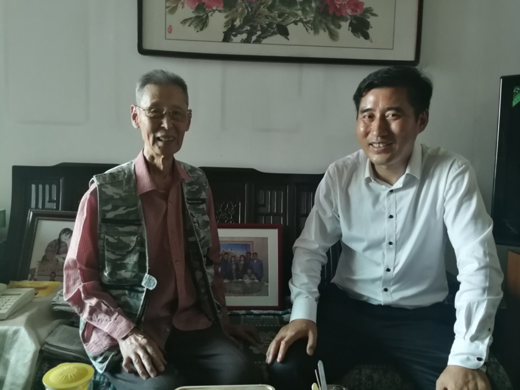 看望刘振江.jpg