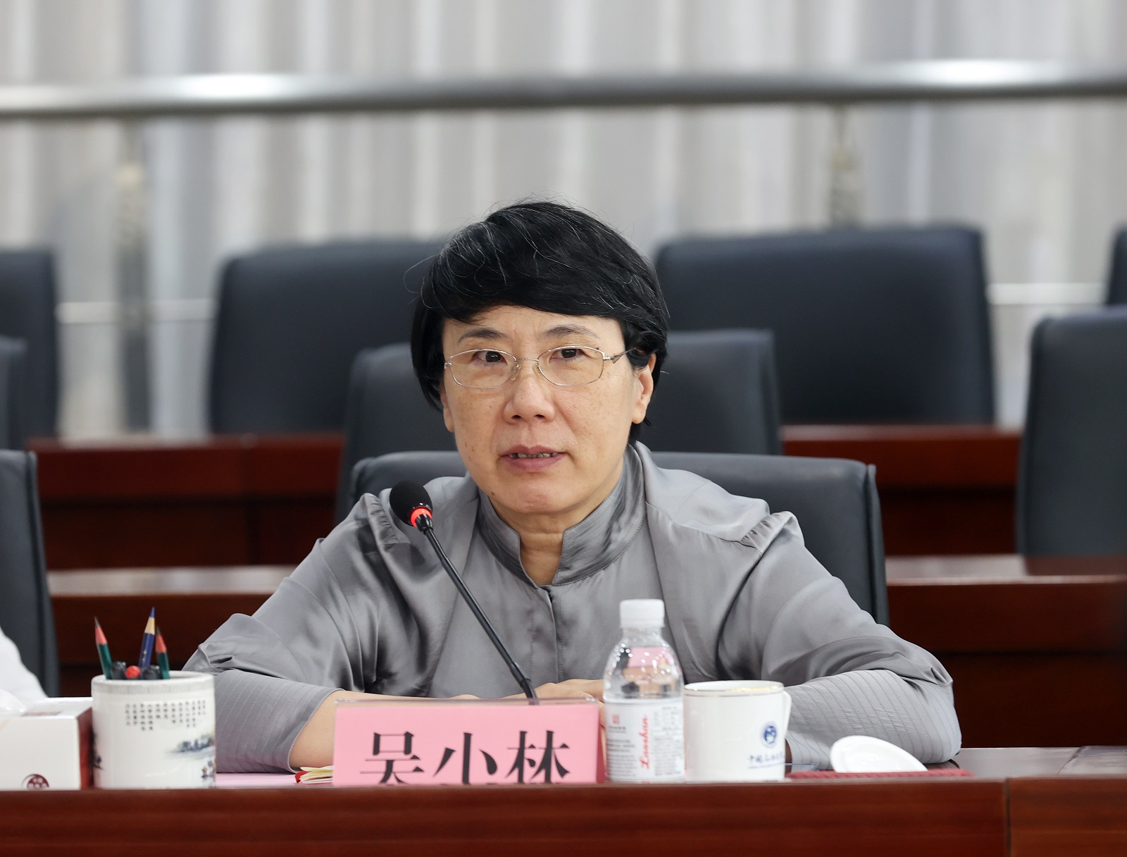 吴校长换图 - 副本.jpg